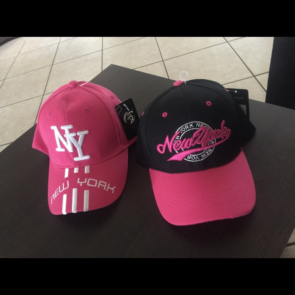2 New York baseball caps